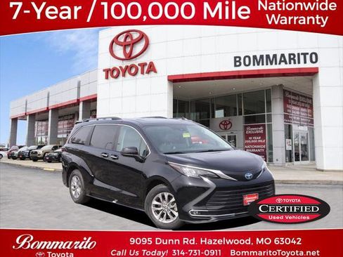 Certified 2024 Toyota Sienna XLE image 1