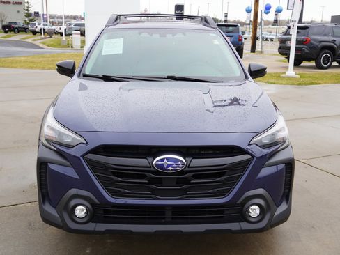 Used 2023 Subaru Outback Onyx Edition XT image 3