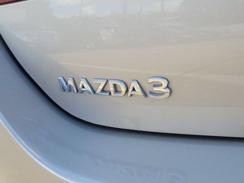 Used 2023 MAZDA MAZDA3 s FWD image 5