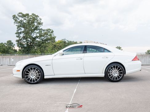 Used 2008 Mercedes-Benz CLS 63 AMG image 4