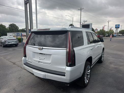 Used 2017 Cadillac Escalade Premium Luxury w/ LPO, Radiant Package AWD/4WD image 5