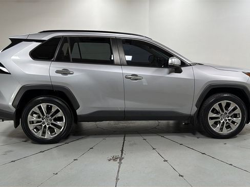 Certified 2021 Toyota RAV4 Limited image 6