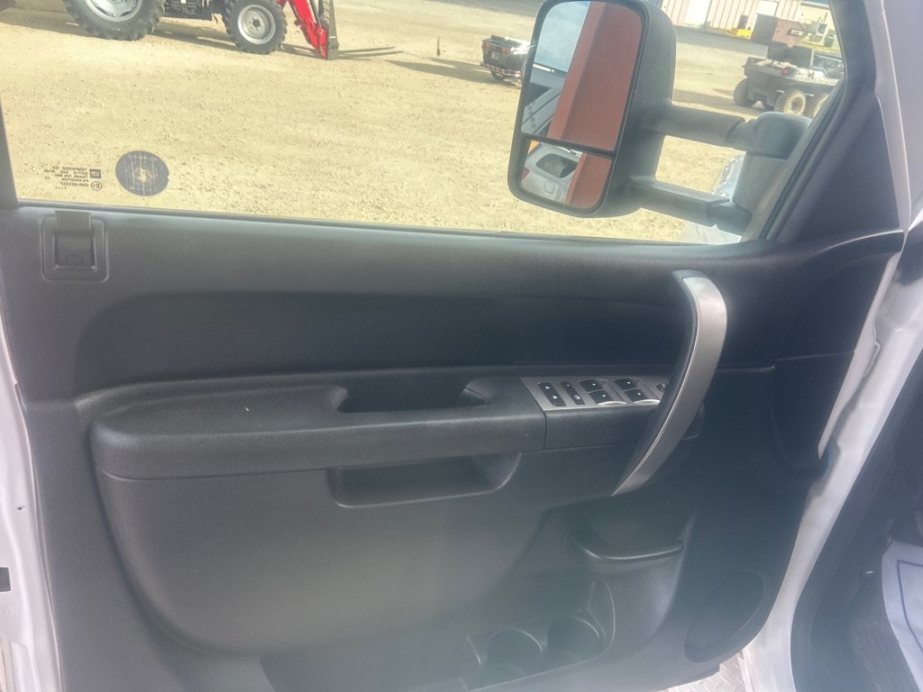 Used 2012 GMC Sierra 3500 SLE AWD/4WD image 8