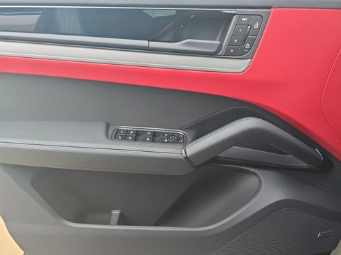 New 2026 Porsche Cayenne S AWD/4WD image 19