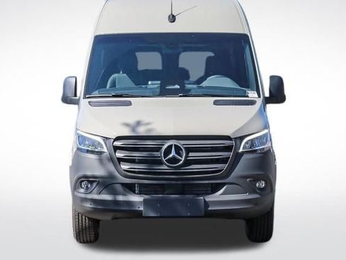 New 2025 Mercedes-Benz Sprinter 2500 image 2