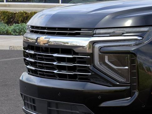 New 2026 Chevrolet Suburban LT w/ Comfort Package AWD/4WD image 37