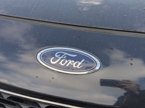 Used 2021 Ford Escape SE image 11