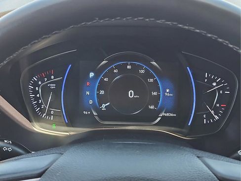 Used 2019 Hyundai Santa Fe SEL AWD/4WD image 16