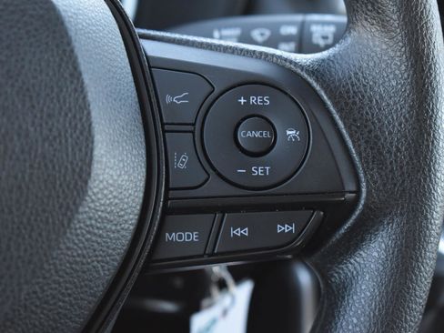 Used 2024 Toyota RAV4 LE image 8