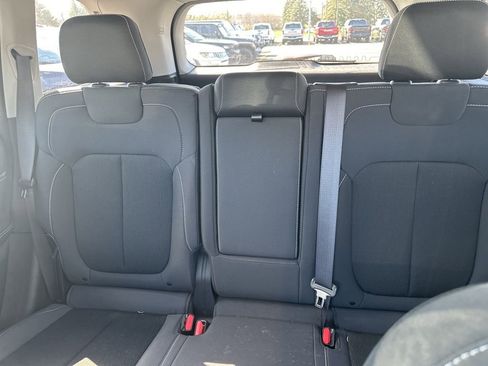 Used 2023 Jeep Grand Cherokee Laredo w/ Luxury Tech Group I image 14