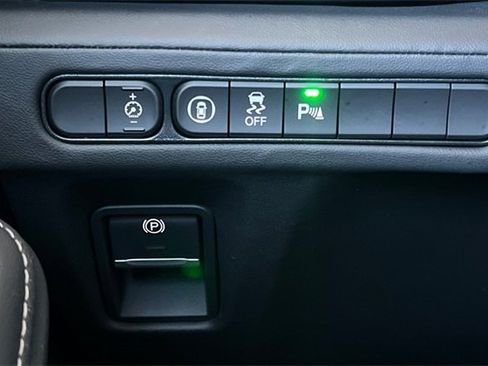 Certified 2025 Acura MDX w/ Technology Package image 32