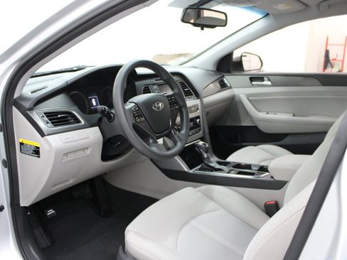 Used 2015 Hyundai Sonata Sport FWD image 7