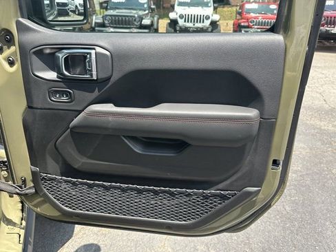 New 2026 Jeep Wrangler Unlimited Rubicon AWD/4WD image 15