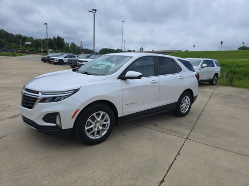 Used 2022 Chevrolet Equinox LT FWD image 1