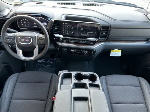 New 2026 GMC Sierra 1500 SLE image 13