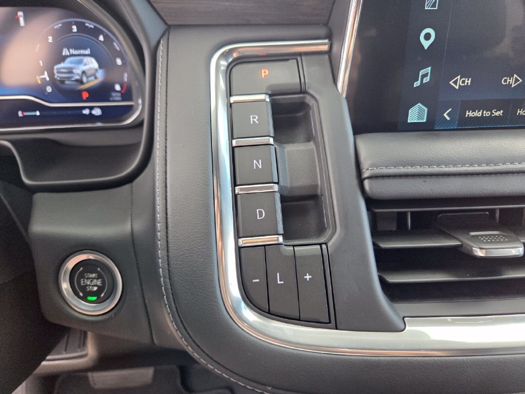 Used 2024 Chevrolet Tahoe LT w/ Luxury Package RWD image 28
