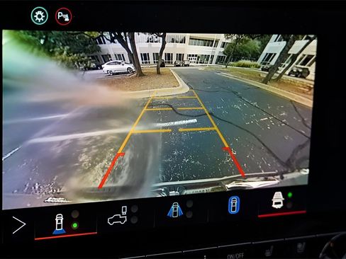 New 2026 GMC Canyon AT4 w/ Technology Plus Package image 14