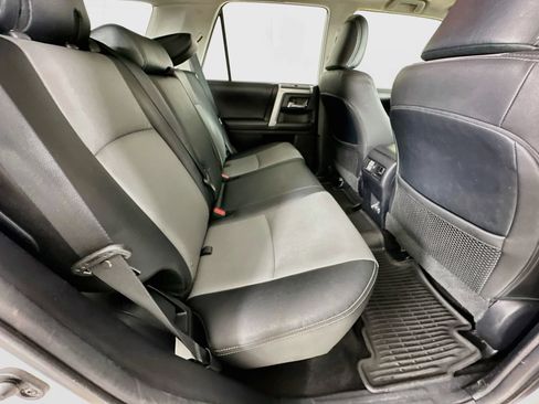 Used 2020 Toyota 4Runner SR5 Premium w/ Moonroof Package AWD/4WD image 29