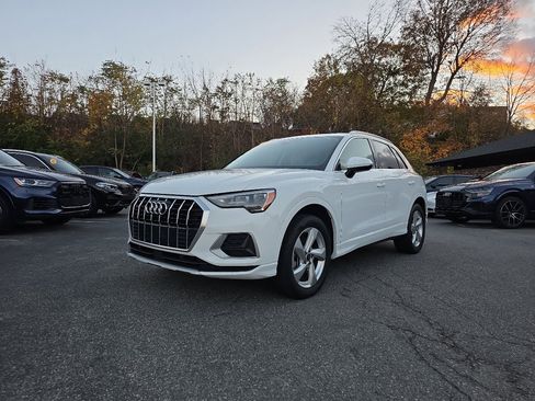 Used 2021 Audi Q3 2.0T Premium image 2