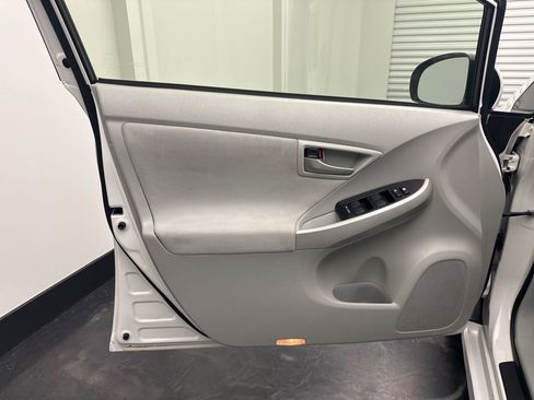 Used 2012 Toyota Prius Two image 16