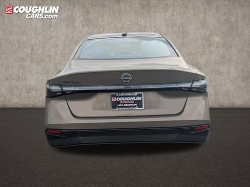 New 2026 Nissan Sentra SV w/ SV Convenience Package FWD image 7