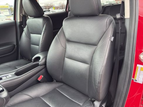 Used 2017 Honda HR-V EX-L image 10