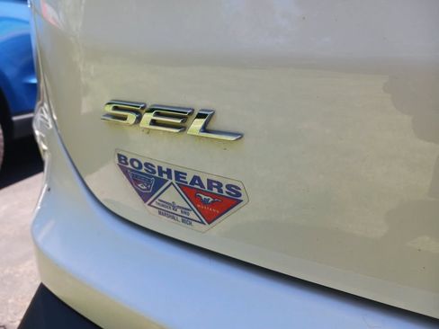 Used 2022 Ford Edge SEL w/ Convenience Package AWD/4WD image 8