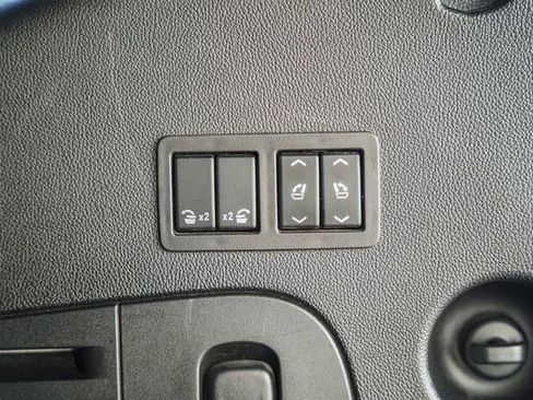 Used 2016 GMC Yukon SLT w/ Open Road Package image 9