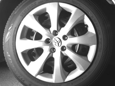 Used 2025 Toyota Corolla LE image 13