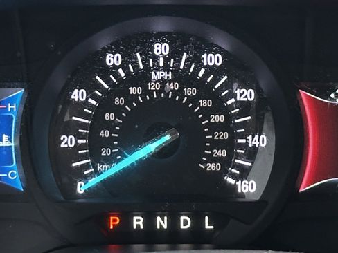 Used 2020 Ford Fusion SE image 25