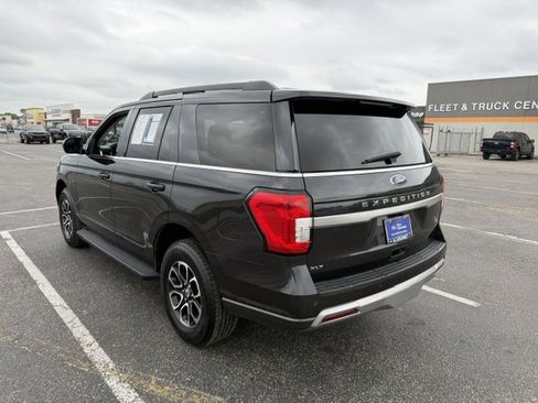 Used 2024 Ford Expedition XLT RWD image 6