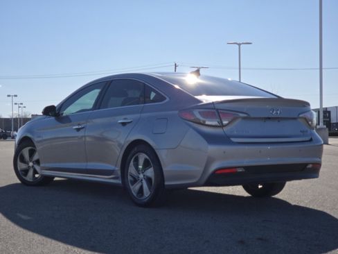 Used 2016 Hyundai Sonata Limited w/ Option Group 02 image 15