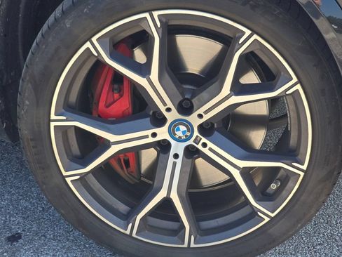 Used 2022 BMW X5 xDrive45e w/ M Sport Package AWD/4WD image 10