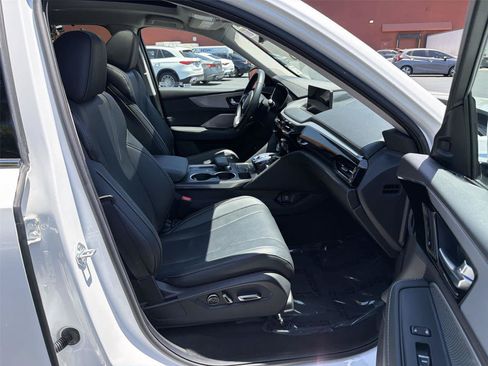 Used 2024 Acura MDX SH-AWD w/ Technology Package image 15