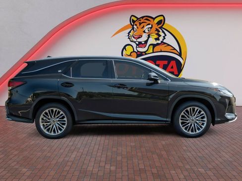 Used 2022 Lexus RX 350L Luxury w/ Accessory Package (Z1) FWD image 4