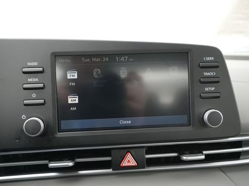 Certified 2025 Hyundai Elantra Blue image 34