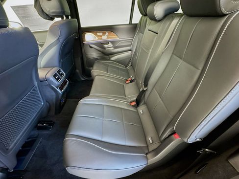 New 2025 Mercedes-Benz GLS 580 4MATIC image 22