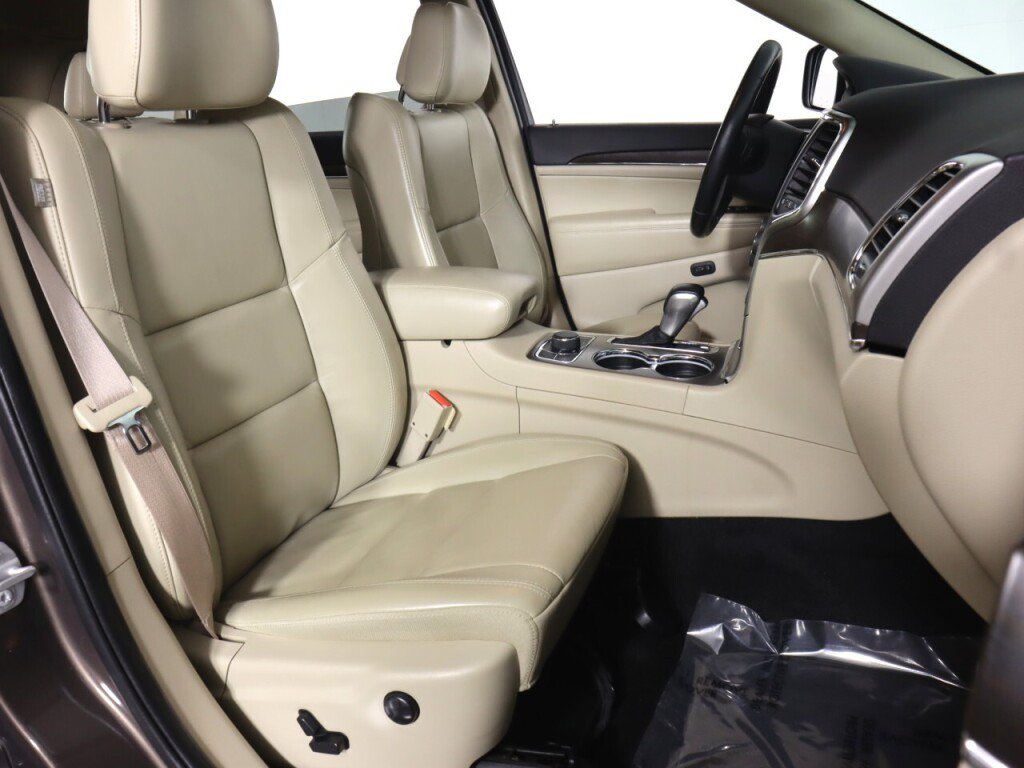 Used 2018 Jeep Grand Cherokee Limited AWD/4WD image 41