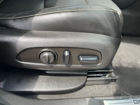 Used 2019 GMC Acadia SLT FWD image 41