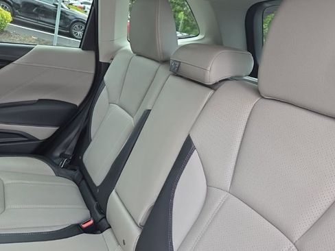 Used 2023 Subaru Forester Limited AWD/4WD image 9