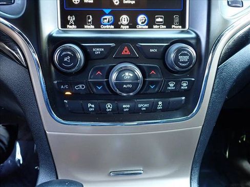 Used 2016 Jeep Grand Cherokee Laredo 75th Anniversary AWD/4WD image 19