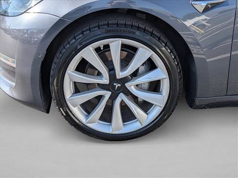 Used 2020 Tesla Model 3 Standard Range Plus image 10