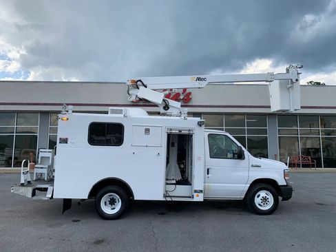 Used 2018 Ford E-350 and Econoline 350 Super Duty RWD image 48