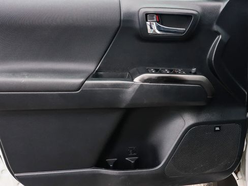 Used 2019 Toyota Tacoma TRD Pro AWD/4WD image 29