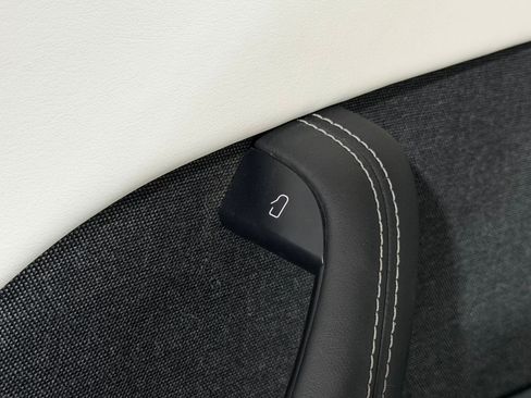 Used 2023 Tesla Model X image 21