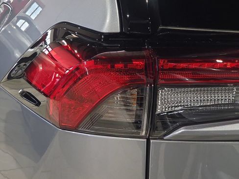 Certified 2025 Toyota RAV4 XLE w/ Convenience Package AWD/4WD image 11