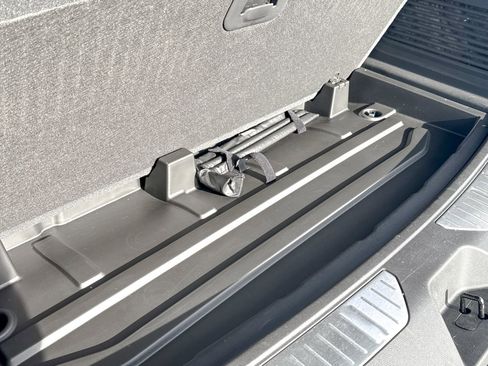 Certified 2024 Chevrolet Tahoe Z71 w/ Off-Road Capability Package image 15