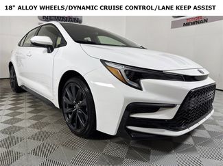 Used 2025 Toyota Corolla SE video 1