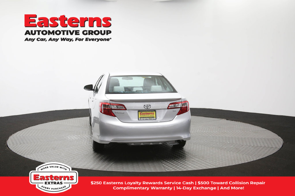 Used 2014 Toyota Camry LE FWD image 36