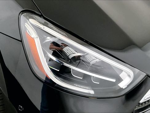 Used 2022 Mercedes-Benz GLC 300 4MATIC image 26